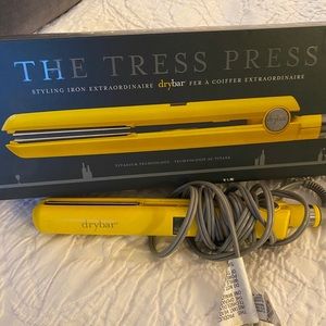 Dry Bar The Tress Press Straightening Iron